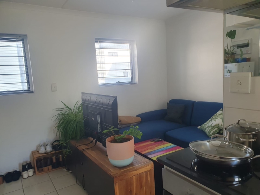 2 Bedroom Property for Sale in Maitland Western Cape